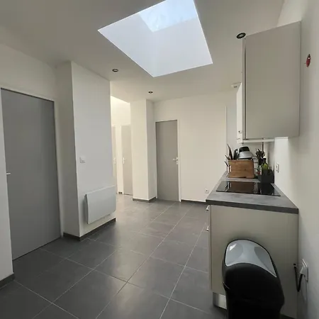 Jolie Dans Maison Renovee, Beautifull In Shared House Privat bolig Roubaix